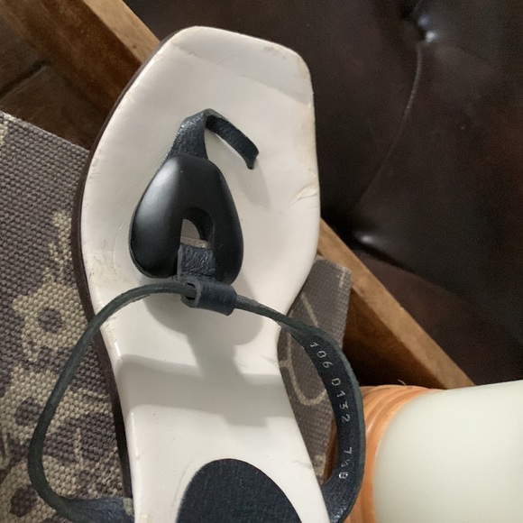 Gucci authentic vintage Sandles . - Picture 6 of 7